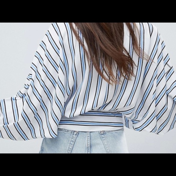 ASOS Batwing Plunge Top - Picture 2 of 5